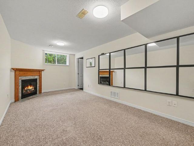 Townhouse for rent in Mulhurst Bay, Ontario