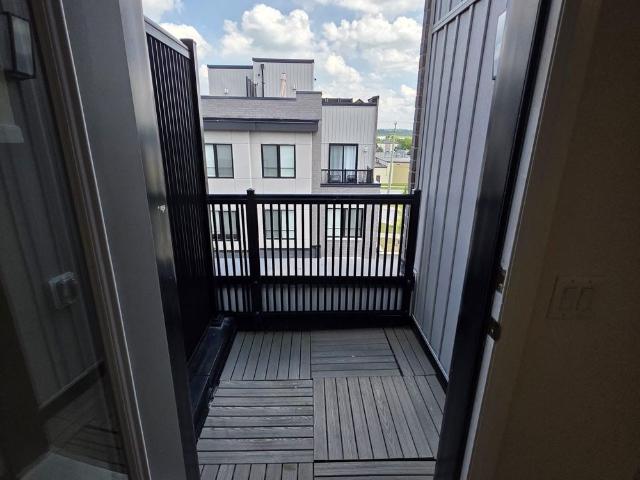 Townhouse for rent in Bradford West Gwillimbury, Ontario