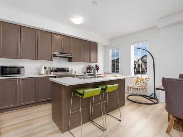 Townhouse for rent in Brant, Ontario