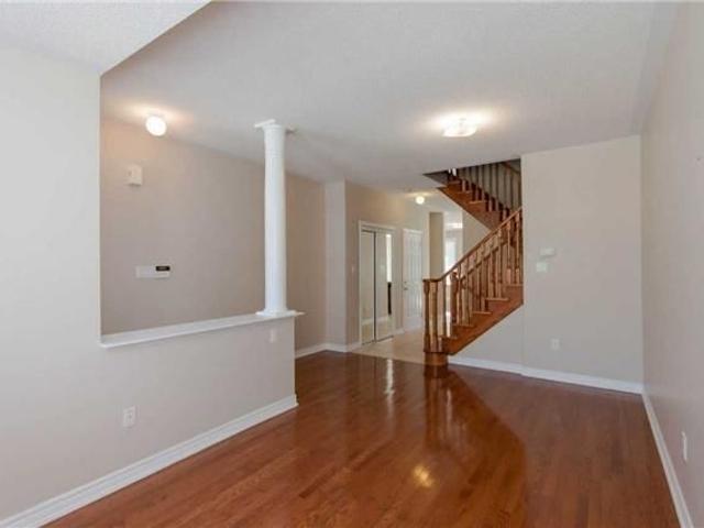 Townhouse for rent in Richmond Hill, Golden Horseshoe