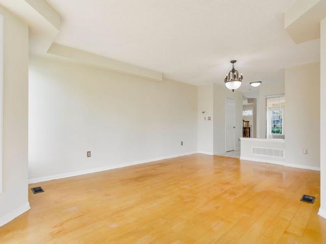 Townhouse for rent in Oakville, Ontario