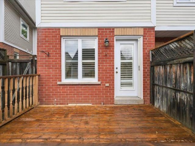 Townhouse for rent in Oakville, Golden Horseshoe