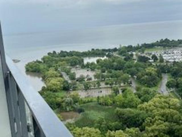 Apartment for rent in Etobicoke—Lakeshore, Toronto