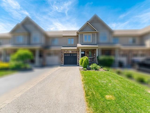 Townhouse for rent in New Tecumseth, Ontario