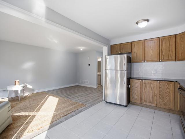Townhouse for rent in Mulhurst Bay, Ontario