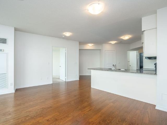 Apartment for rent in Etobicoke—Lakeshore, Toronto