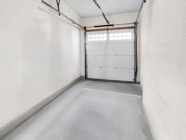 Apartment for rent in Oakville, Golden Horseshoe