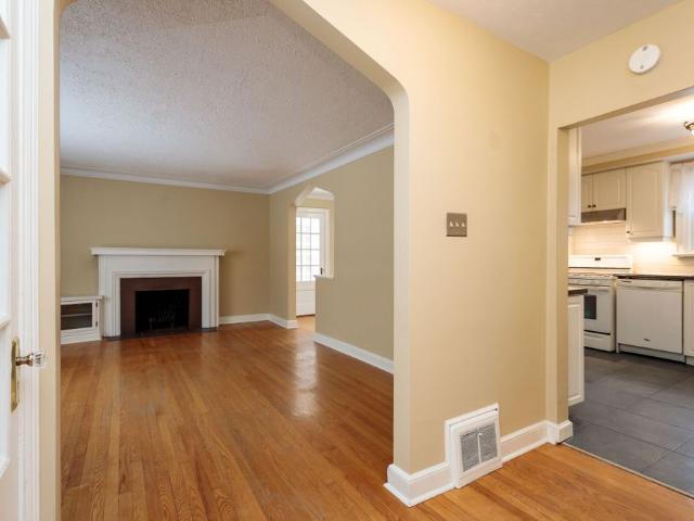 House for rent in Applewood Acres, Ottawa