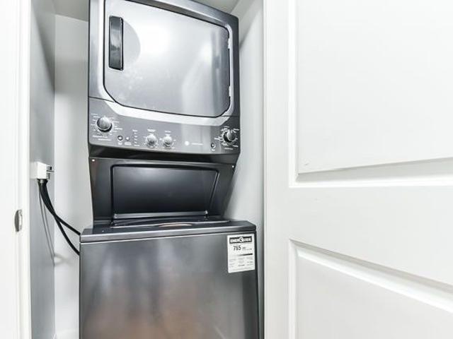 Apartment for rent in Etobicoke—Lakeshore, Toronto