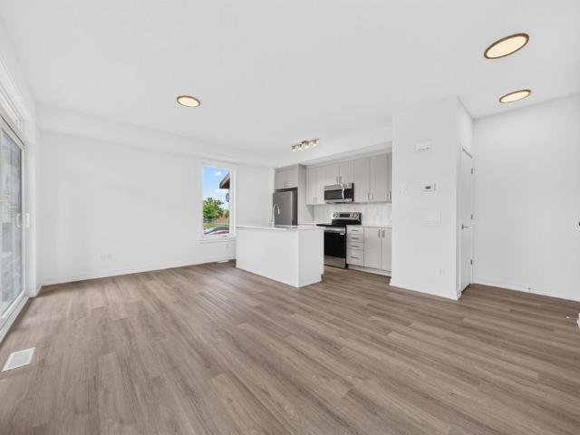 Townhouse for rent in Mulhurst Bay, Ontario