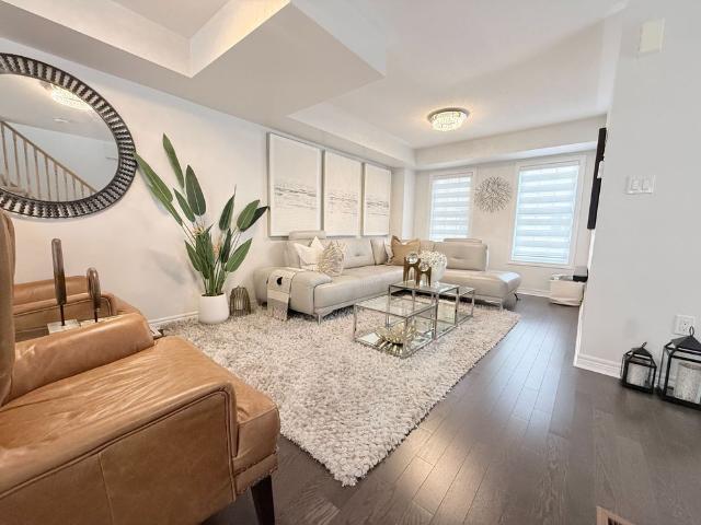 Townhouse for rent in Oakville, Ontario