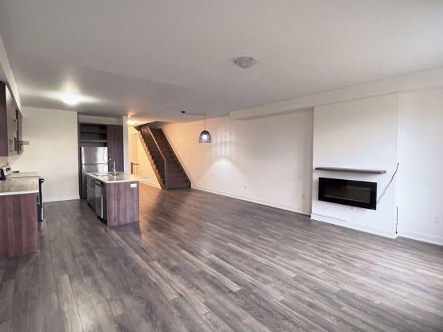 Townhouse for rent in Whitby, Golden Horseshoe