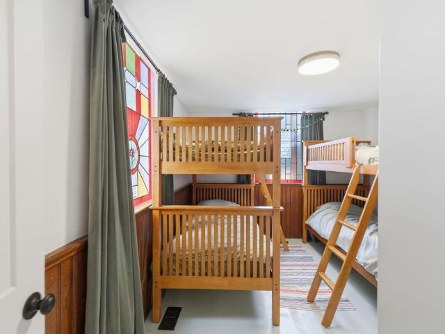 Townhouse for rent in Clearview, Ontario