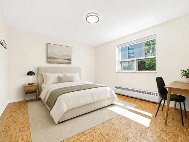 Apartment for rent in Bronte Village, Oakville