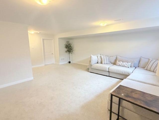 Townhouse for rent in Mulhurst Bay, Ontario