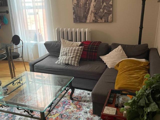 Apartment for rent in Somerset, Ottawa