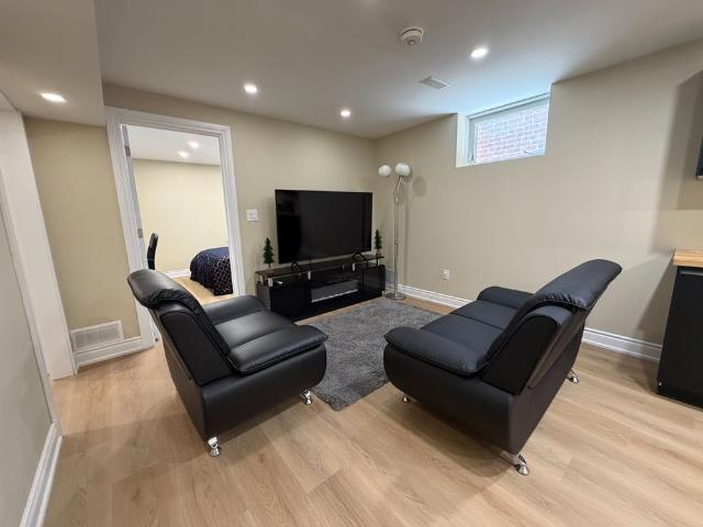 Apartment for rent in Newmarket, Golden Horseshoe