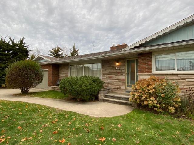 House for rent in Ancaster, Ontario