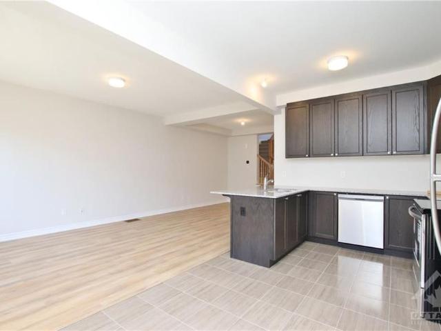 Townhouse for rent in Mulhurst Bay, Ontario