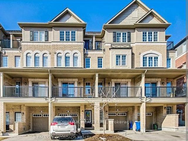 Townhouse for rent in Durham, Ontario