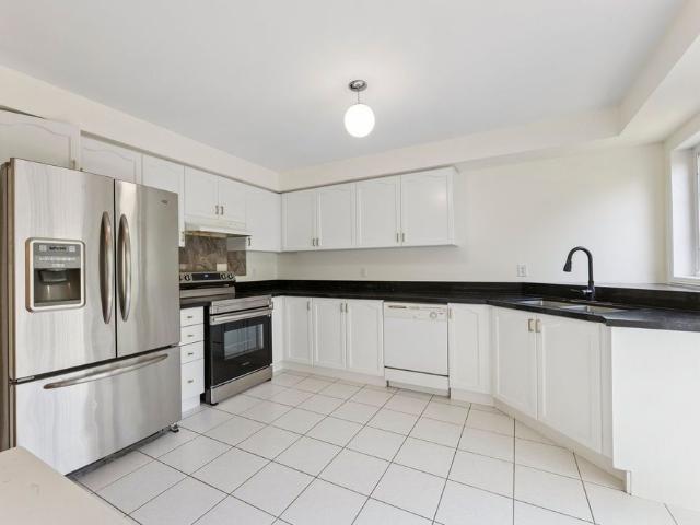 House for rent in Lake Vista, Ajax