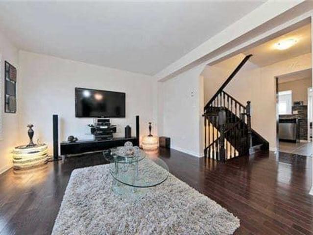 Townhouse for rent in Brampton, Golden Horseshoe