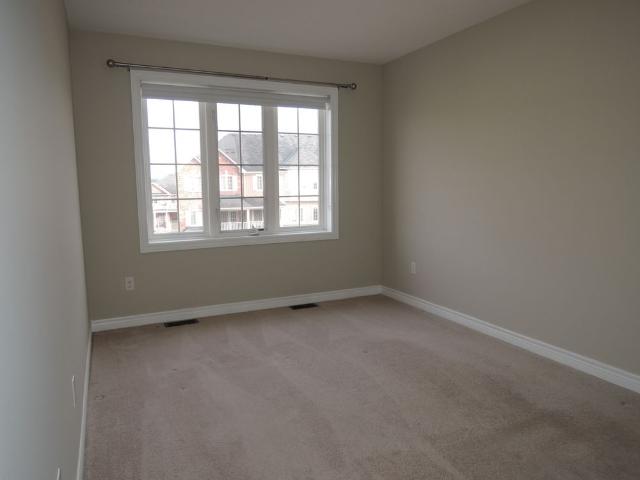 Townhouse for rent in Waterdown, Hamilton