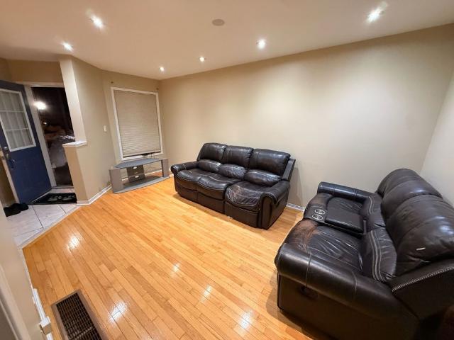 Townhouse for rent in Woburn, Ontario