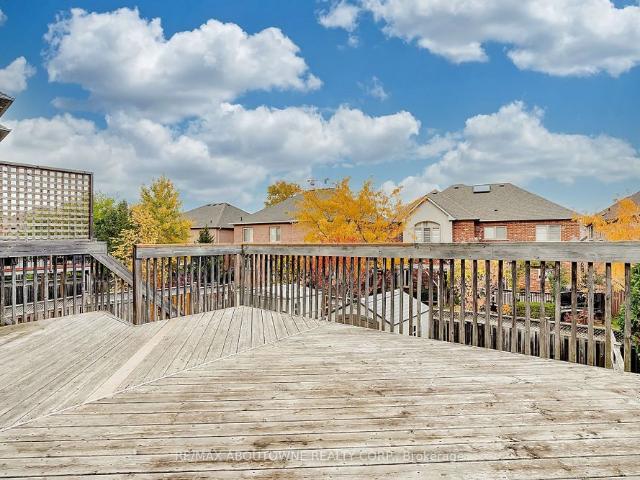 Townhouse for rent in Oakville, Ontario