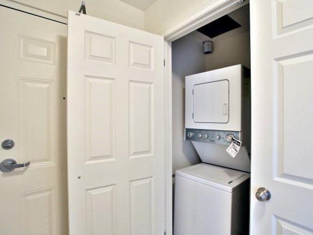 Townhouse for rent in Oakville, Ontario