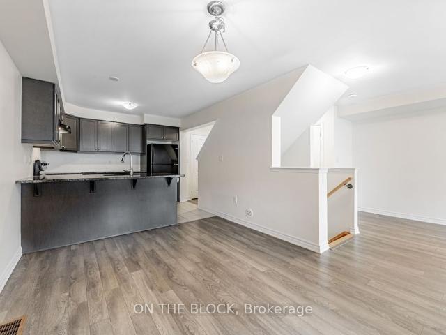 Townhouse for rent in Pickering, Golden Horseshoe