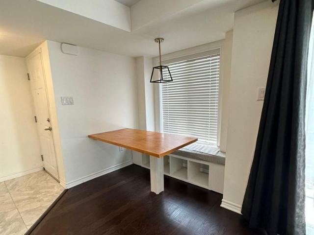 Apartment for rent in Palermo, Oakville