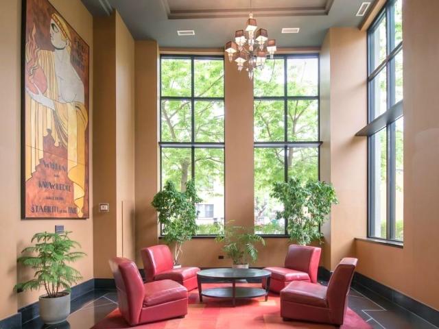 Apartment for rent in Somerset, Ottawa