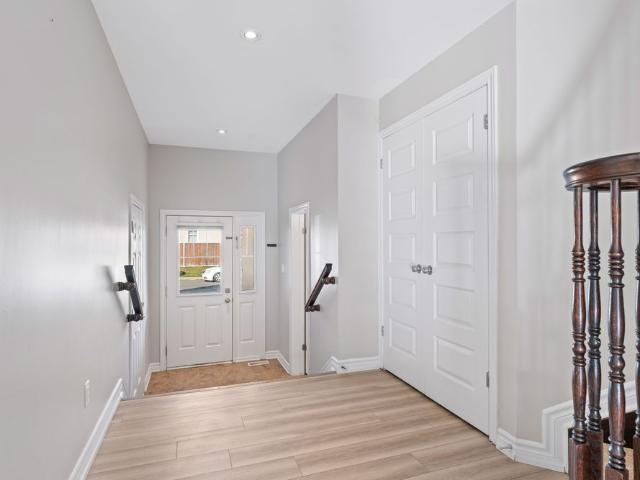 Townhouse for rent in Mulhurst Bay, Ontario