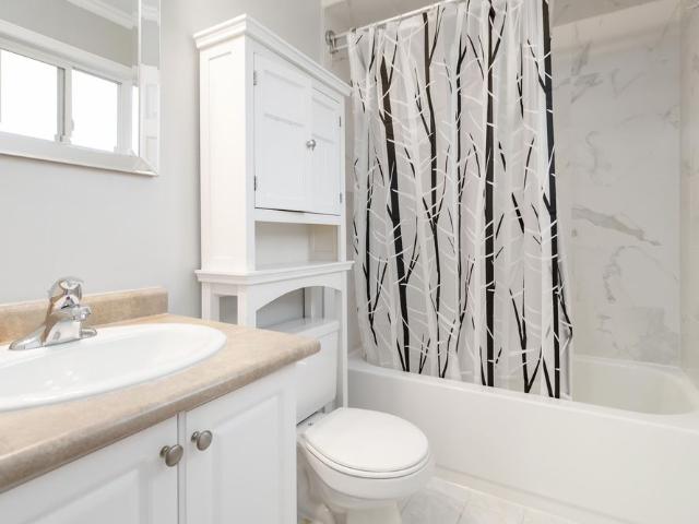 Townhouse for rent in Oakville, Ontario