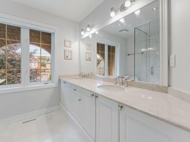 House for rent in Oakville, Golden Horseshoe