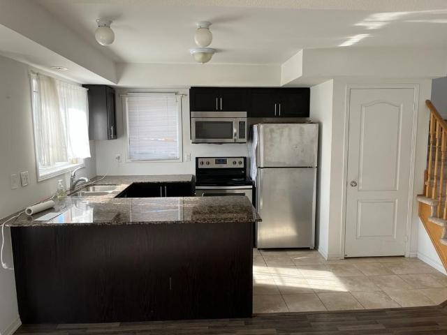 Townhouse for rent in Oakville, Ontario