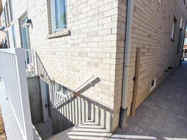 Apartment for rent in Georgina, Ontario