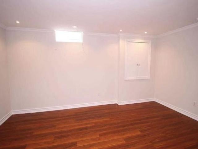 Apartment for rent in Greensborough, Markham