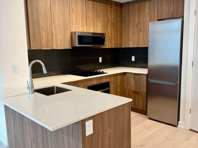 Apartment for rent in Glen Abbey Encore Community, Oakville