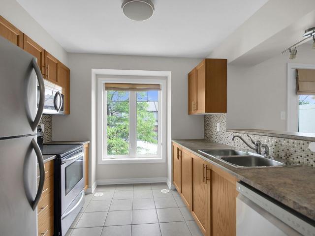 Townhouse for rent in Mulhurst Bay, Ontario