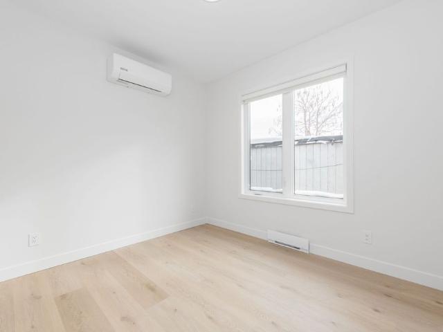 Apartment for rent in Mulhurst Bay, Ontario