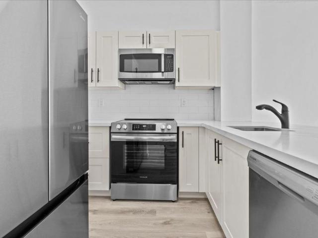 Apartment for rent in Bronte Village, Oakville