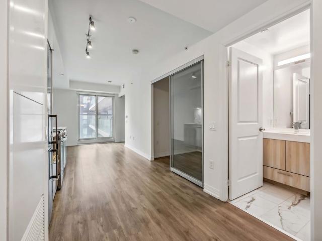 Apartment for rent in Toronto Centre, Toronto