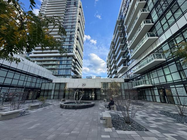 Apartment for rent in Etobicoke—Lakeshore, Toronto