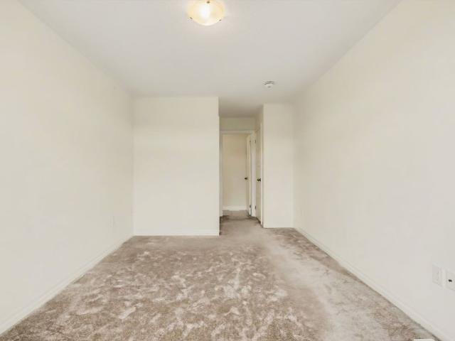 Townhouse for rent in Newmarket, Golden Horseshoe