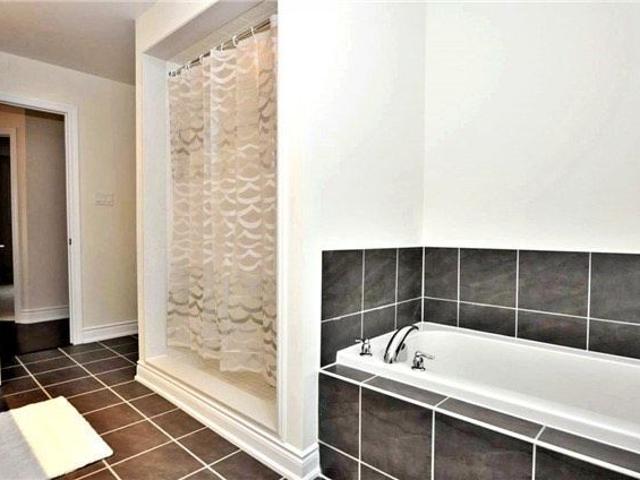 House for rent in Bradford West Gwillimbury, Ontario