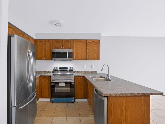 Townhouse for rent in Bowmanville, Clarington