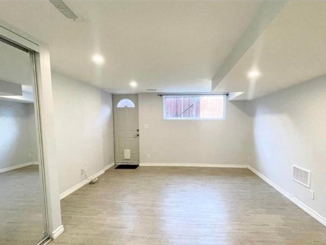 Apartment for rent in Ancaster, Ontario