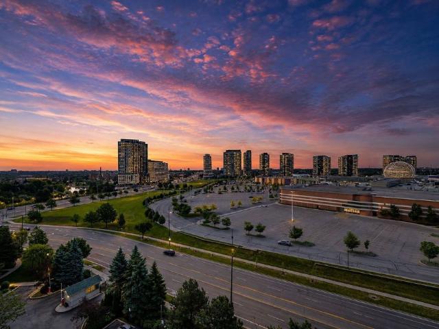 Apartment for rent in Central Erin Mills, Mississauga